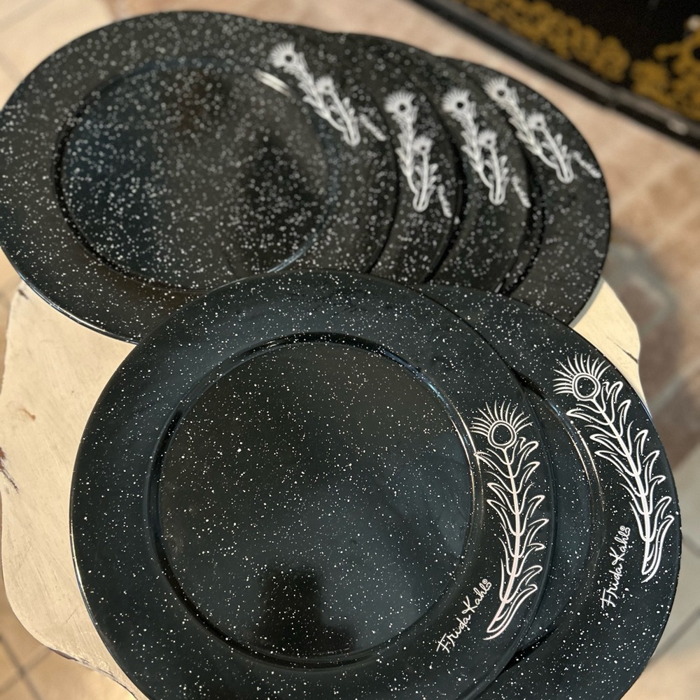 FRIEDA KAHLO Collection Plate Charger Peacock Feather Black & White Set of 6 LN